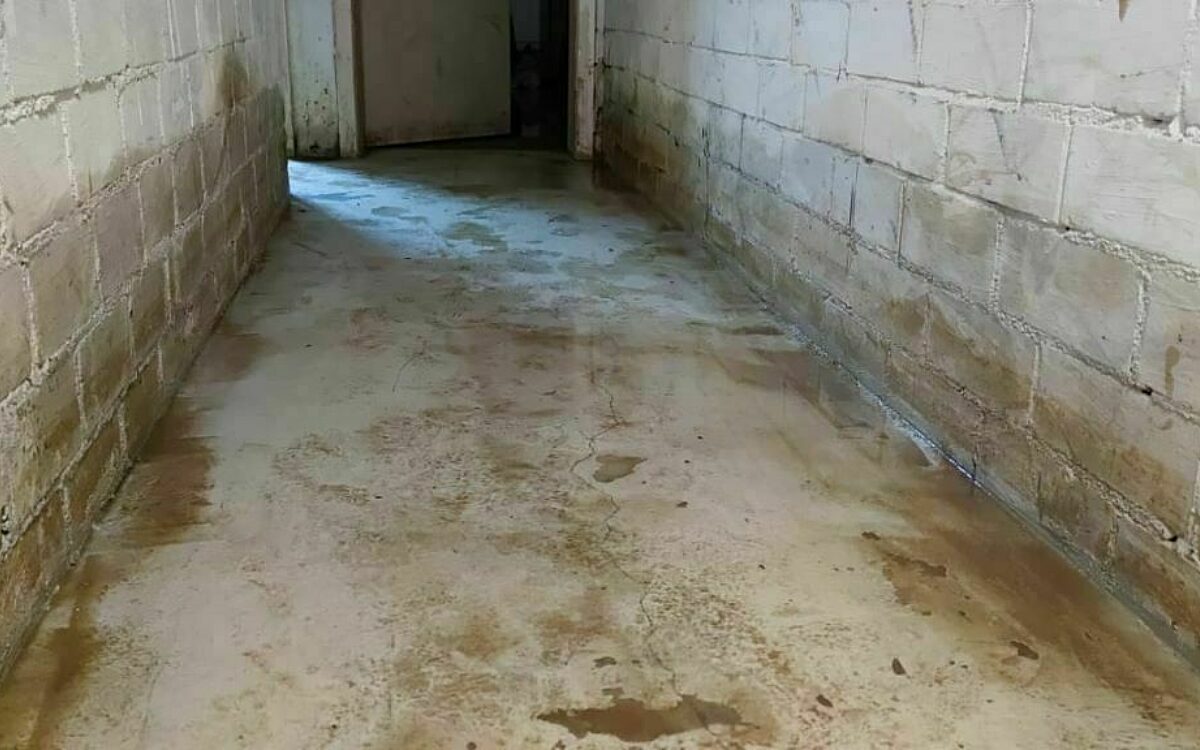 Ein Keller in Reichenberg nach Hochwasser Ein Keller in Reichenberg nach Hochwasser