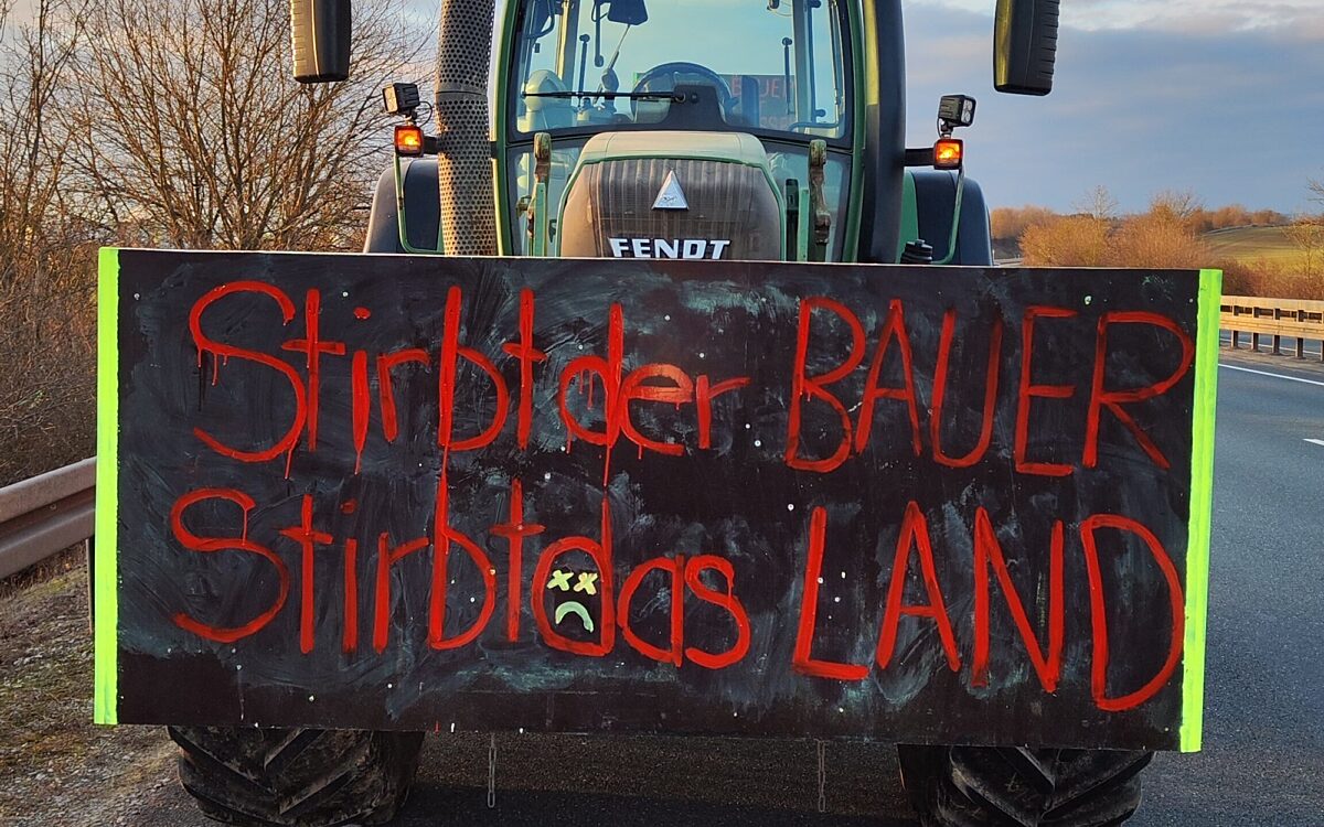 Landwirte demonstrieren bei Estenfeld Landwirte demonstrieren bei Estenfeld