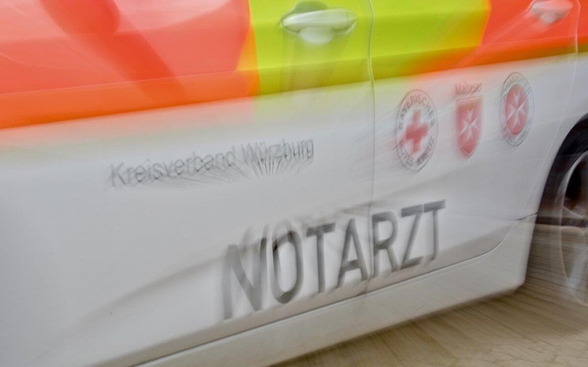 Eine Detailaufnahme eines Notarztfahrzeugs Notarzt-Fahrzeug