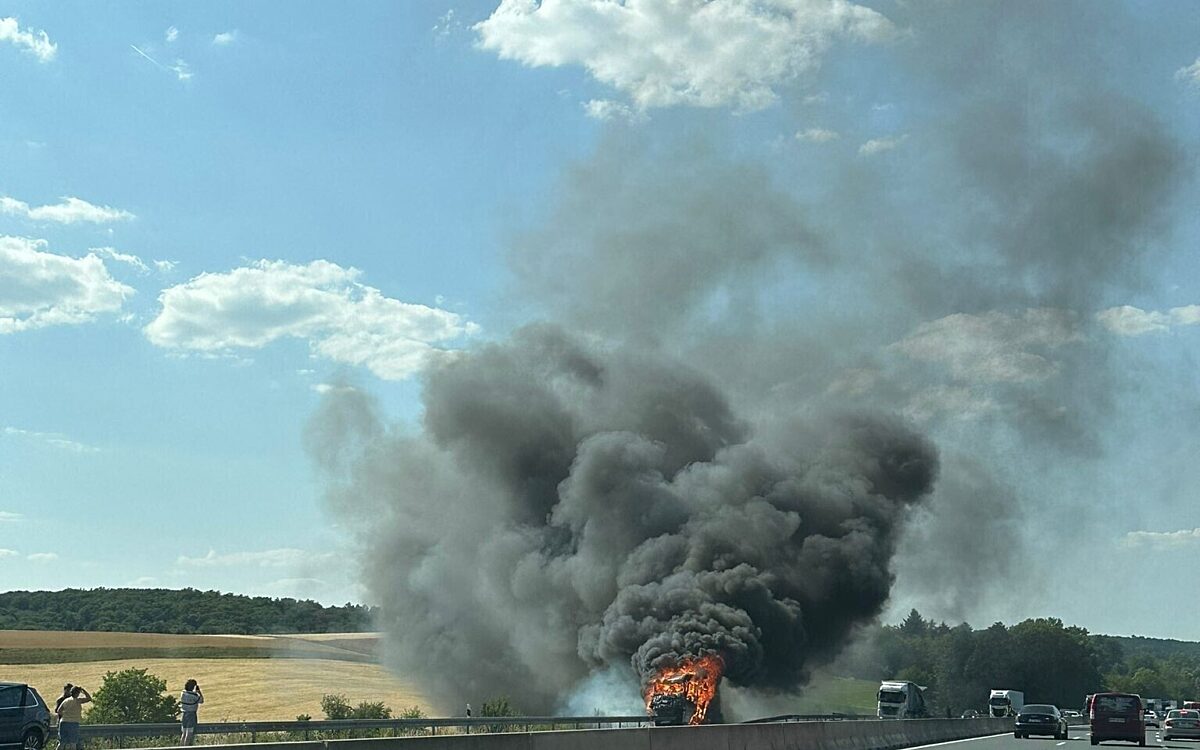 Pauline sand Pauline sand