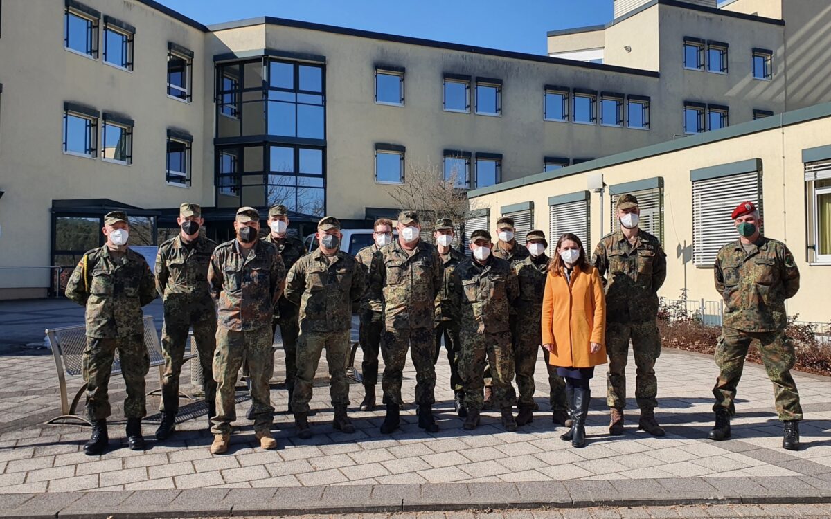 Sabine sitter verabschiedet soldaten main spessart Sabine sitter verabschiedet soldaten main spessart