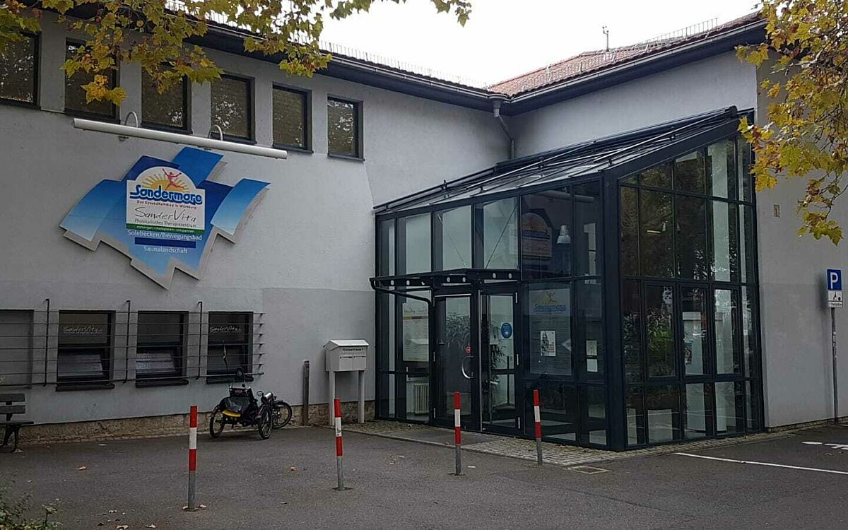 Der Eingang des Schwimmbad Sandermare Der Eingang des Schwimmbad Sandermare