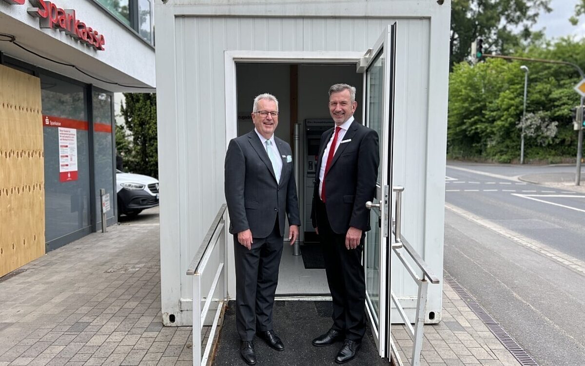 Der neue SB-Sparkassenautomat in Lohr-Sendelbach Der neue SB-Sparkassenautomat in Lohr-Sendelbach