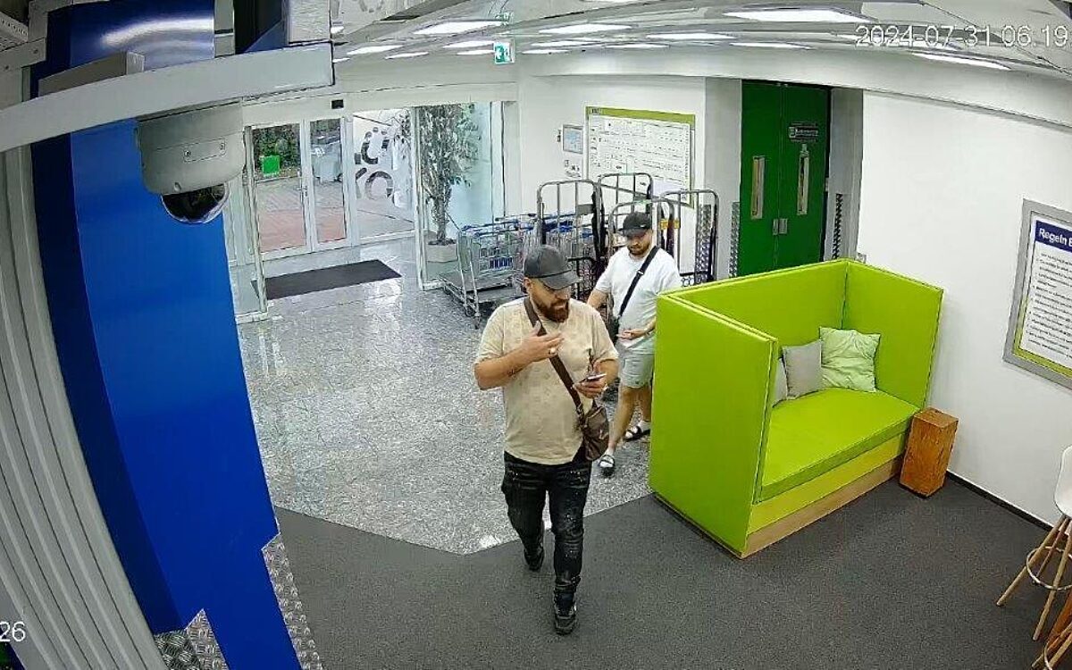 Die Polizei fahndet nach diesen beiden unbekannten Männern Die Polizei fahndet nach diesen beiden unbekannten Männern