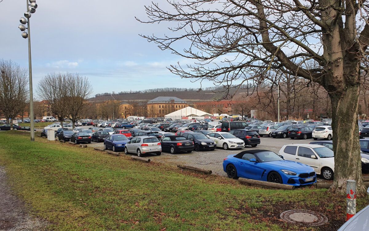 Talavera Parkplatz Autos Bild 2 Talavera Parkplatz Autos Bild 2