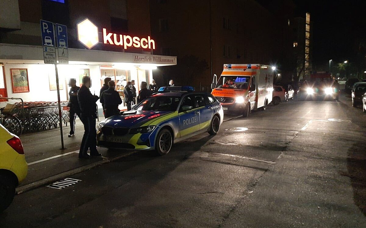 Der Kupsch-Markt in der St. Benedikt-Straße kurz nach dem Überfall im Dezember Der Kupsch-Markt in der St. Benedikt-Straße kurz nach dem Überfall im Dezember