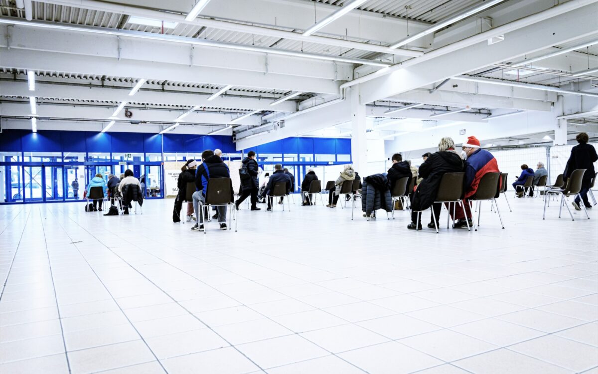 Der Warteraum im Impfzentrum am Handelshof Der Warteraum im Impfzentrum am Handelshof