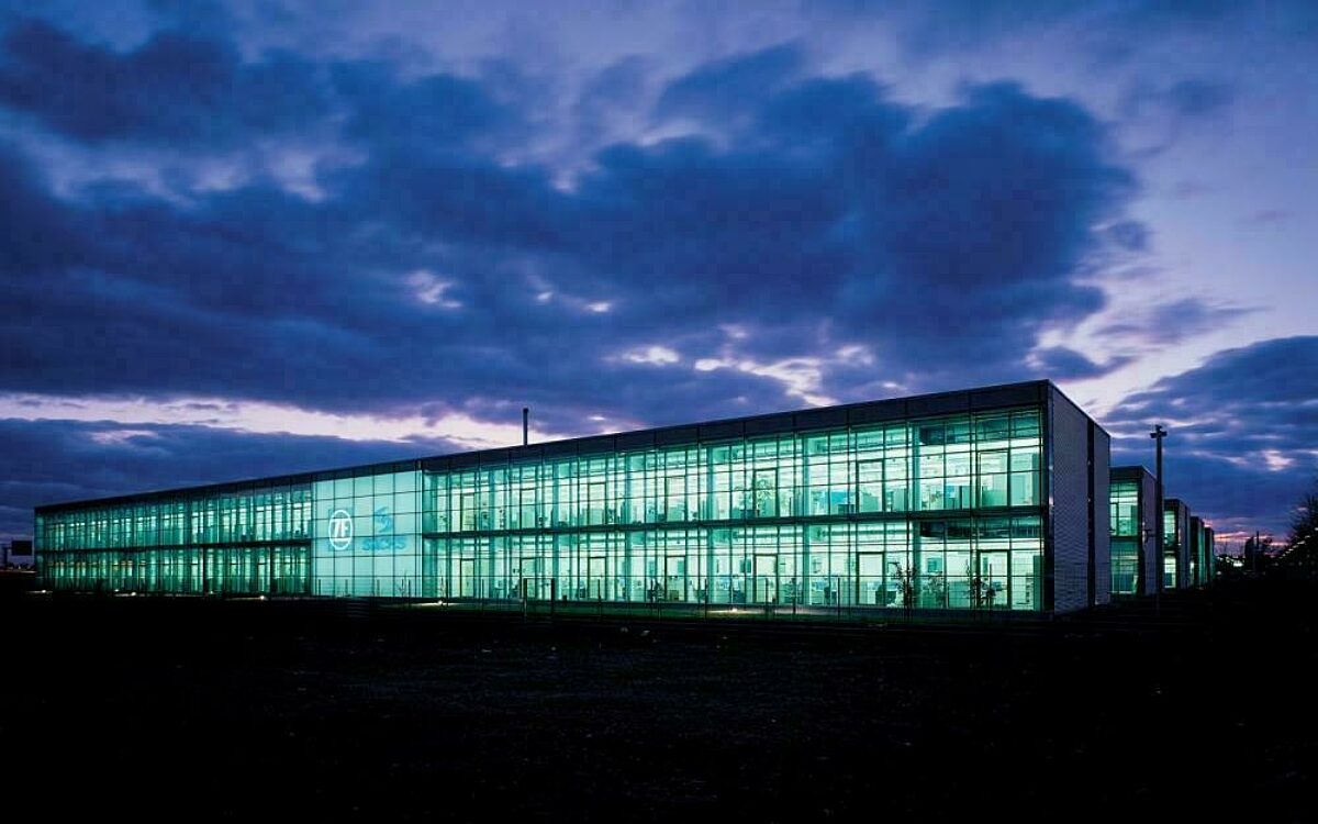Das ZF Engineering Center in Schweinfurt Das ZF Engineering Center in Schweinfurt