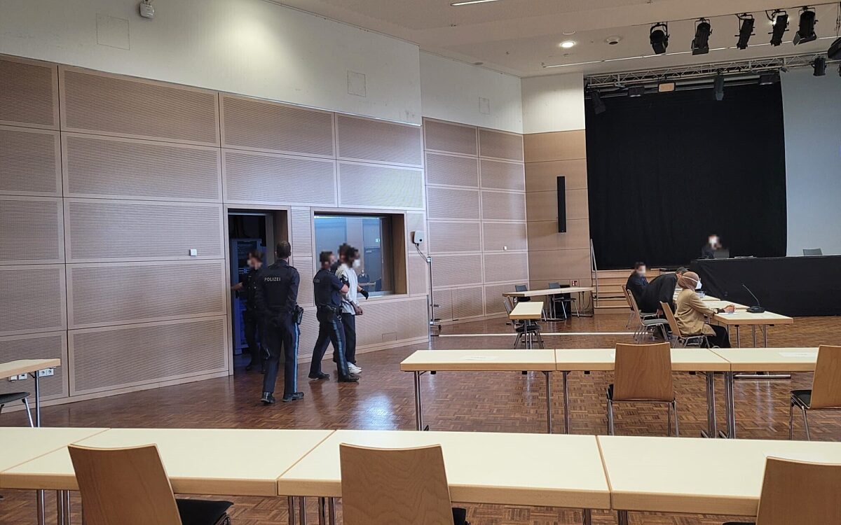 Zweiter Verhandlungstag Prozess Messerattacke Zweiter Verhandlungstag Prozess Messerattacke